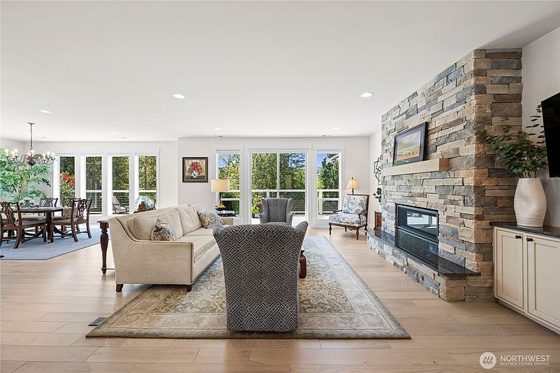 5th image of 24050 Dolphin Lane
