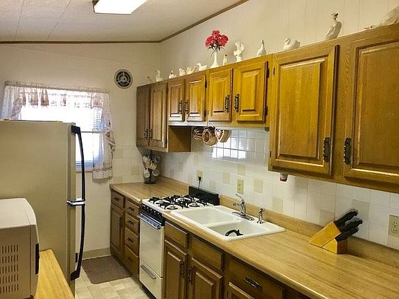 4th image of 3715 Avenue E