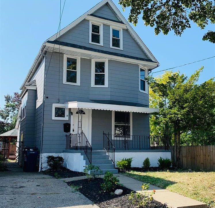 1st image of 31 Parkview Ave