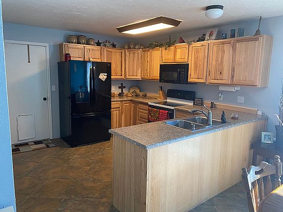 5th image of 707 W Farm St