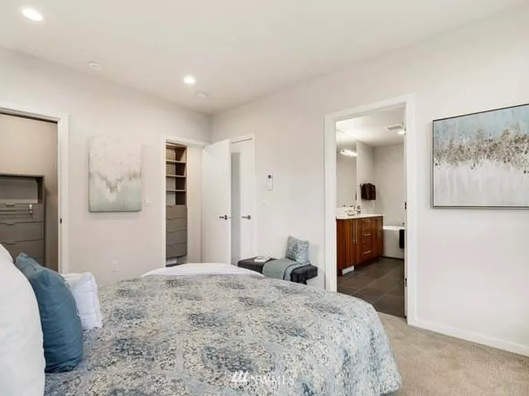 9734A Woodlawn Ave N #1 — Photo 12