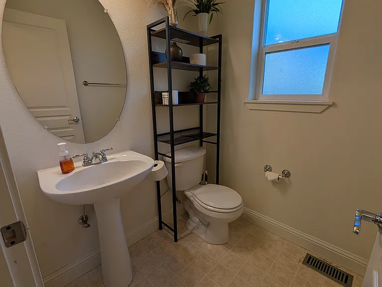 704 SE 56th Ave — Photo 24