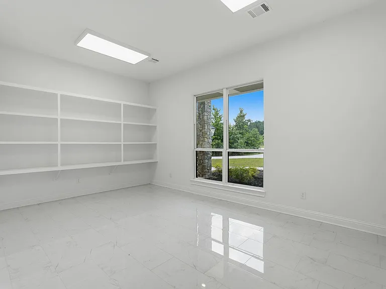 16081 Forest Mill Rd — Photo 27