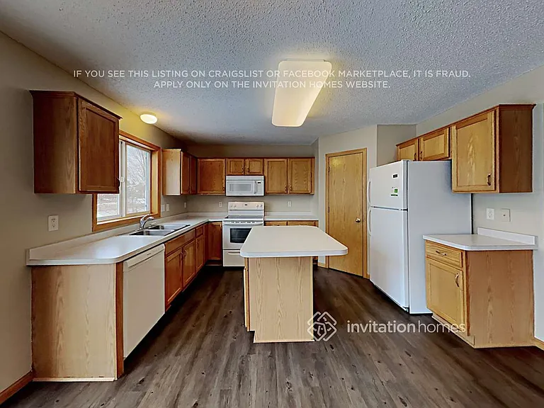 1311 Creekside Dr — Photo 7
