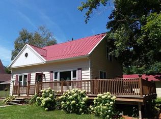 406 W Water St, Cambridge, WI 53523
