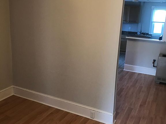 2nd image of 142 Ash St APT 2