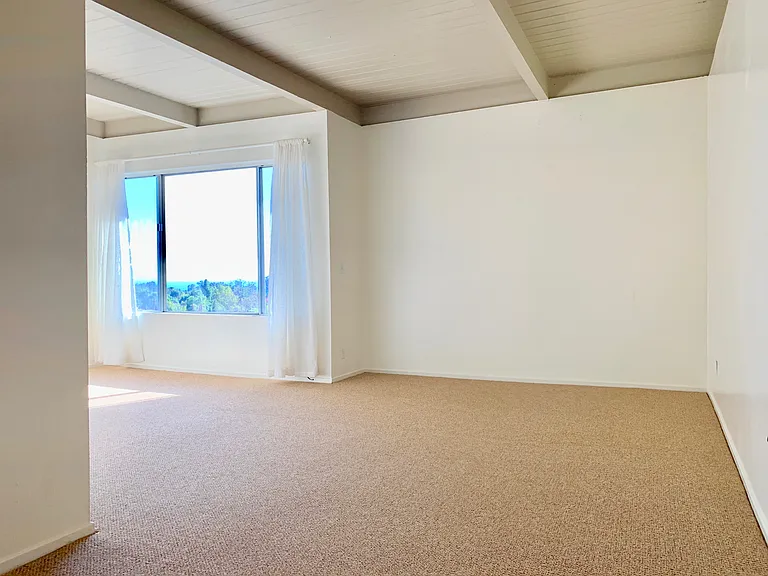 2100 Red Rose Way #26 — Photo 3