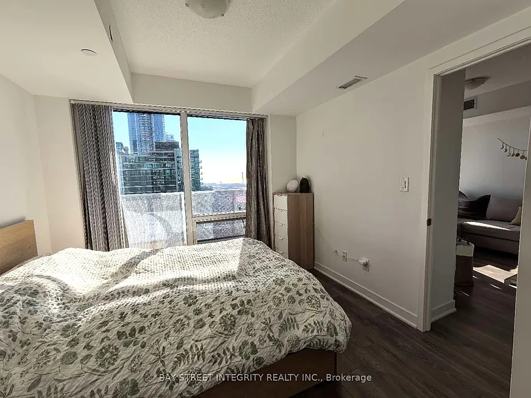 88 Harbour St #4805 — Photo 11