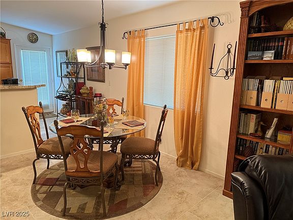 4th image of 5078 Droubay Dr