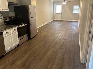 1109 E McIver Rd #B, Darlington, SC 29532