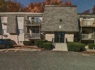 1560 Douglas Ave APT D43, North Providence, RI 02904
