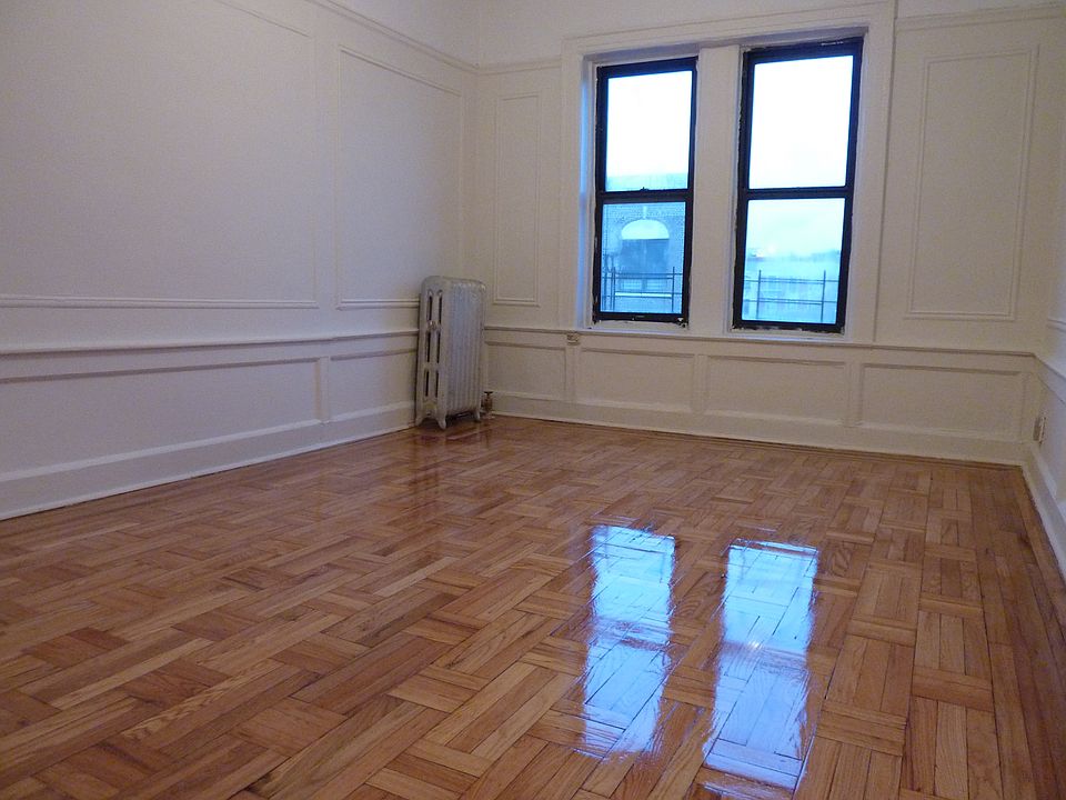 1st image of 420 E 21st St APT 303