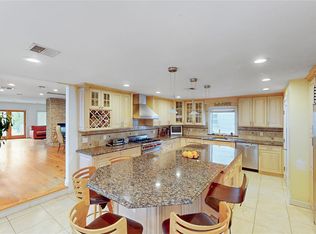 145 Kingston Blvd, Island Park, NY 11558