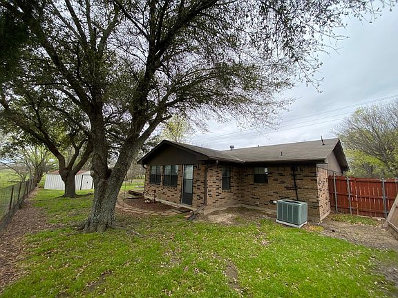 2nd image of 587 Farm Road 2890