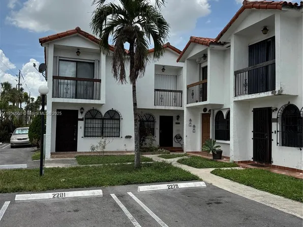 2289 W 52nd St #2-3, Hialeah, FL 33016
