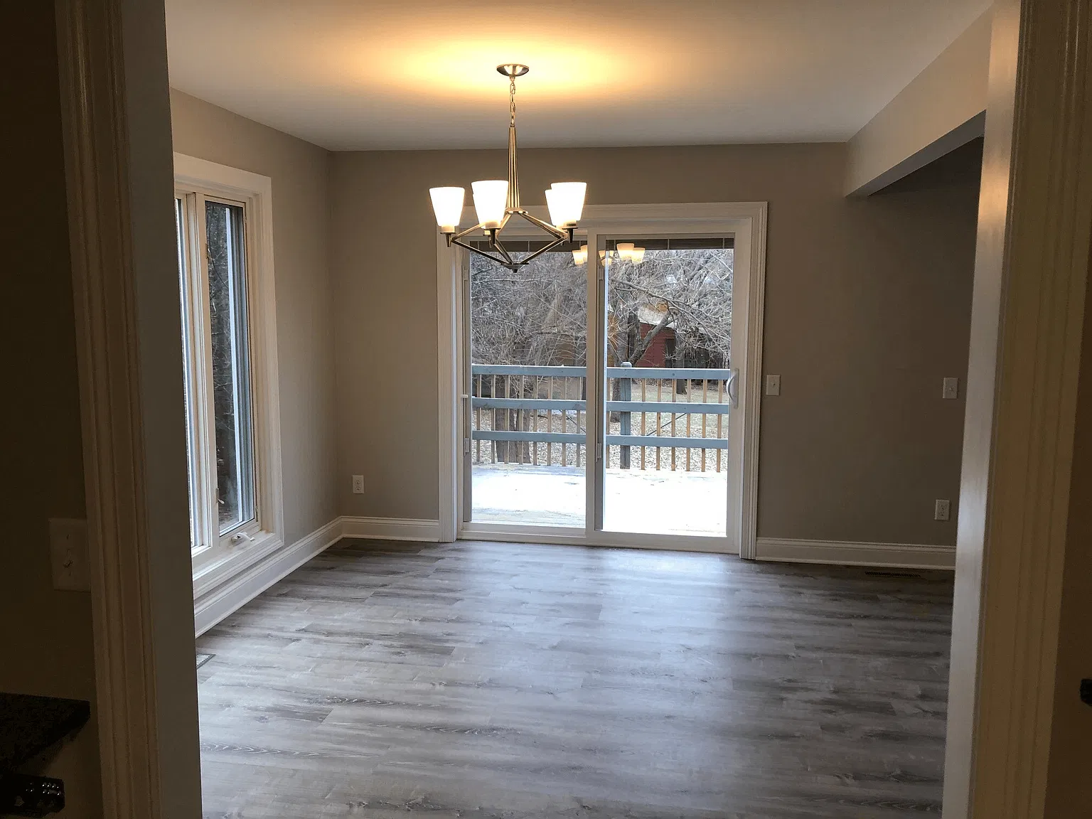 3 bed, 2.5 bath, 1900 sqft, $2,595 — Photo 4
