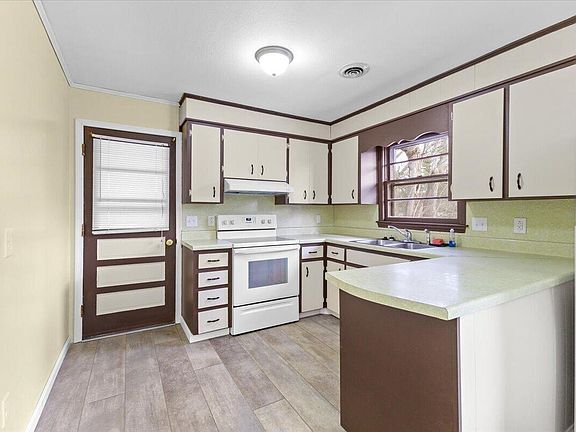 4th image of 1471 Mud Pike Rd