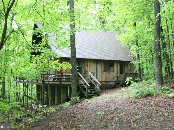 21152 Marlin Cir, Shade Gap, PA 17255