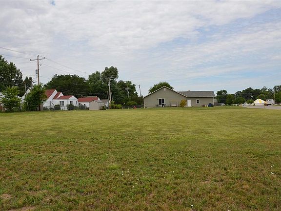 5th image of 200 Eagle Dr