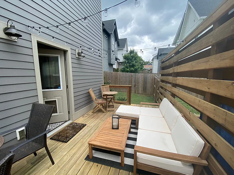 2136 15th Ave N #B — Photo 22