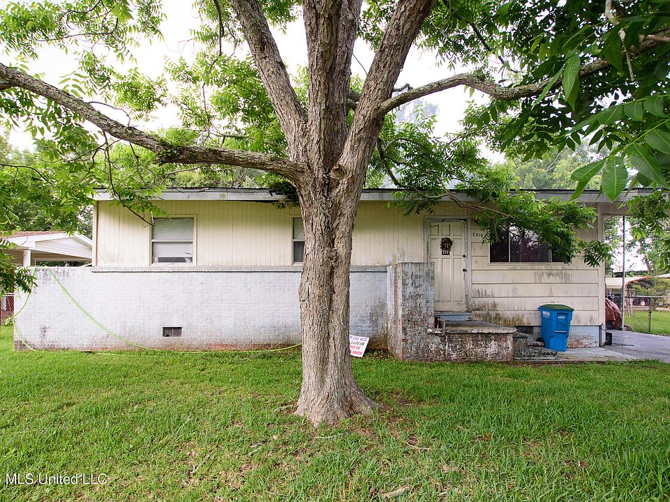 1st image of 2818 Criswell Ave