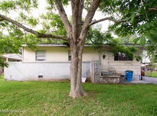 2818 Criswell Ave, Pascagoula, MS 39567