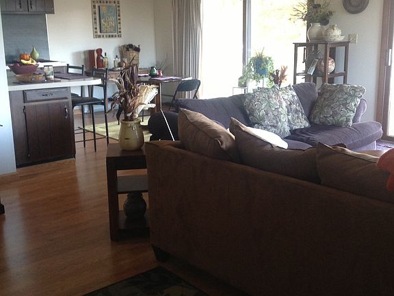 3rd image of 1047 Clubhouse Drive