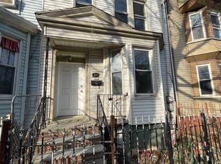 221 6th Ave W #1, Newark, NJ 07107