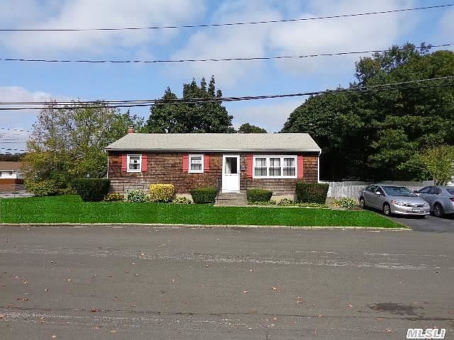 1st image of 85 Moody Ave
