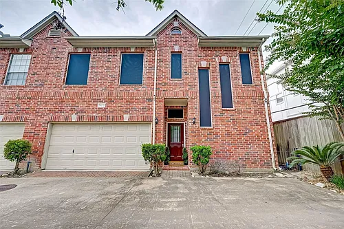 5917 Dolores St #D Photo 1