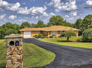 4571 Ridgeview Dr, Greensburg, PA 15601