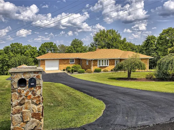 4571 Ridgeview Dr, Greensburg, PA 15601
