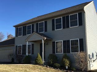 3948 Lyn Cir, Dover, PA