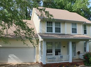 2744 Briar Ridge Dr, Charlotte, NC 28270