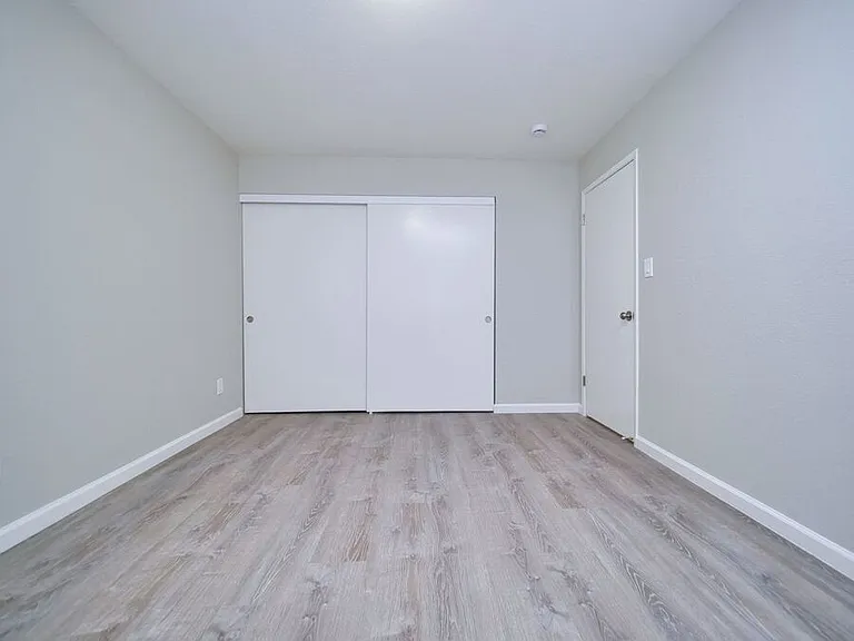 920 Fletcher Ln #105 — Photo 12