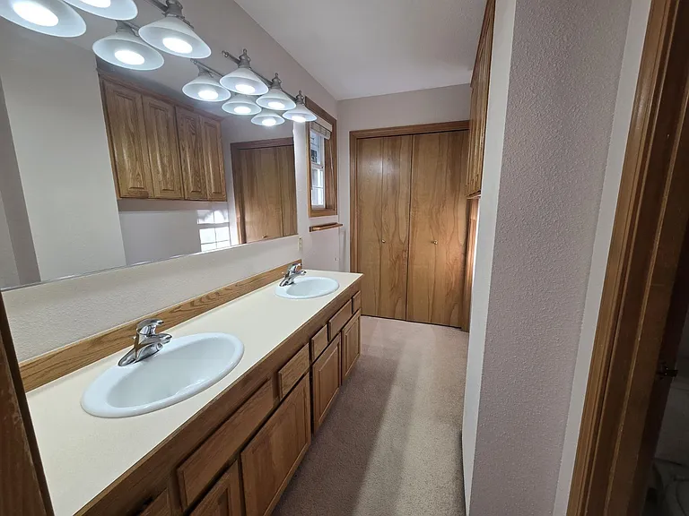 1335 NW Vallejo Dr — Photo 19