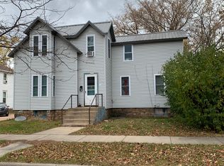 1932 College Ave, Stevens Point, WI 54481