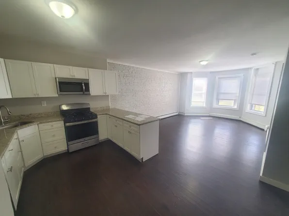 620 Dudley St #4, Dorchester, MA 02125