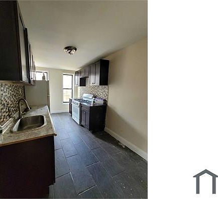 3rd image of 1065 Teller Ave #3