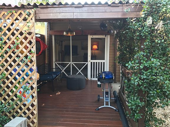 4th image of 158 Middle Park Pl