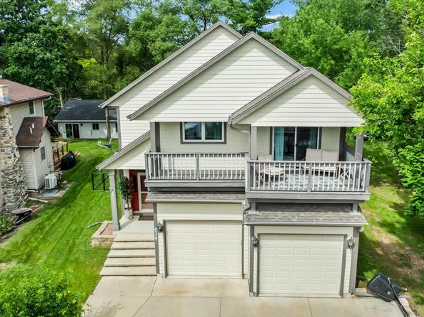 5714 East Peninsula DRIVE, Waterford, WI 53185