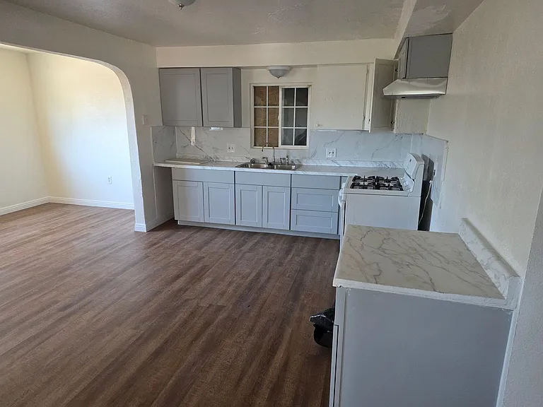9217 Beech Ave #C — Photo 9