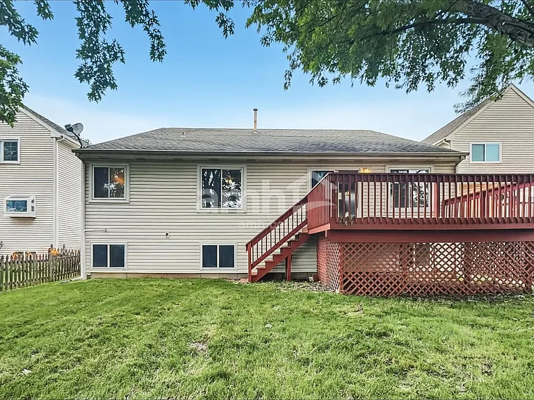 3131 Melbourne Ln — Photo 16