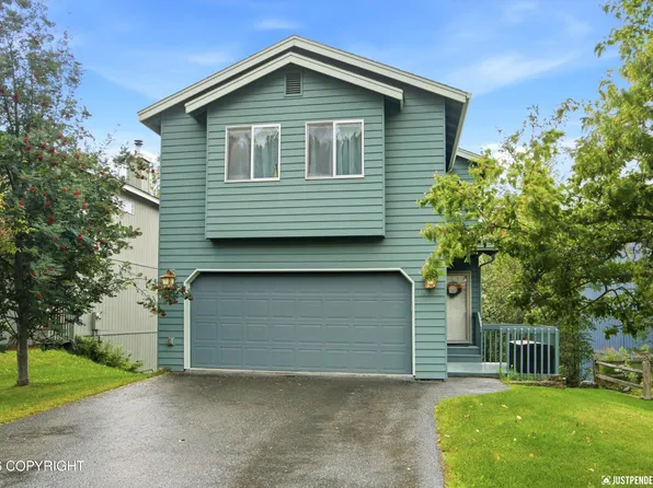 19652 Highland Ridge Dr, Eagle River, AK 99577
