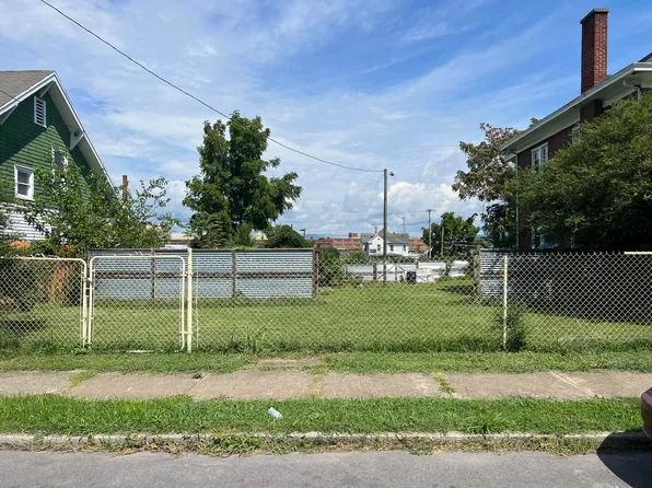 810 Stewart Ave SE #13, Roanoke, VA 24013