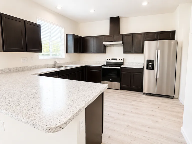 9581 Sandy Bluffs Cir — Photo 4