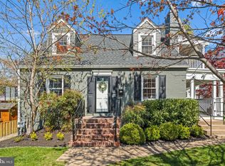 5727 25th Rd N, Arlington, VA 22207