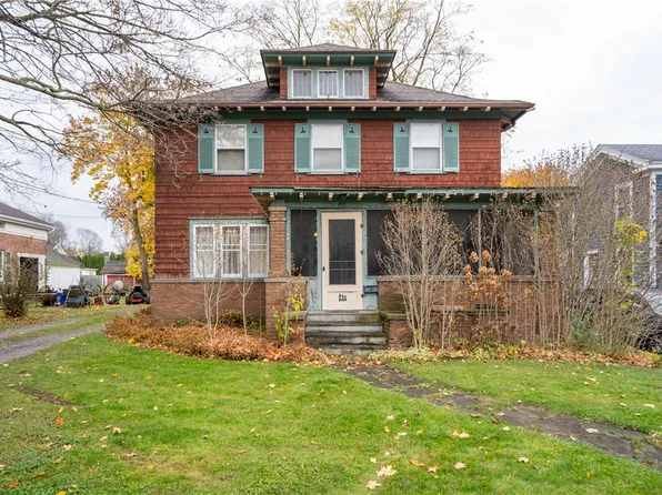 40 Murray St, Mount Morris, NY 14510