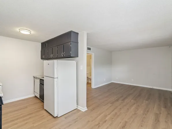 2716 Holbrook Dr APT 11, Knoxville, TN 37918