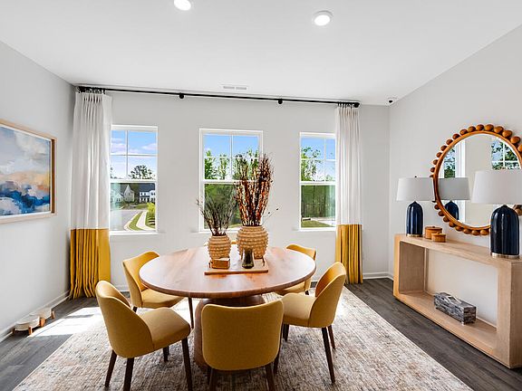 7th image of this home